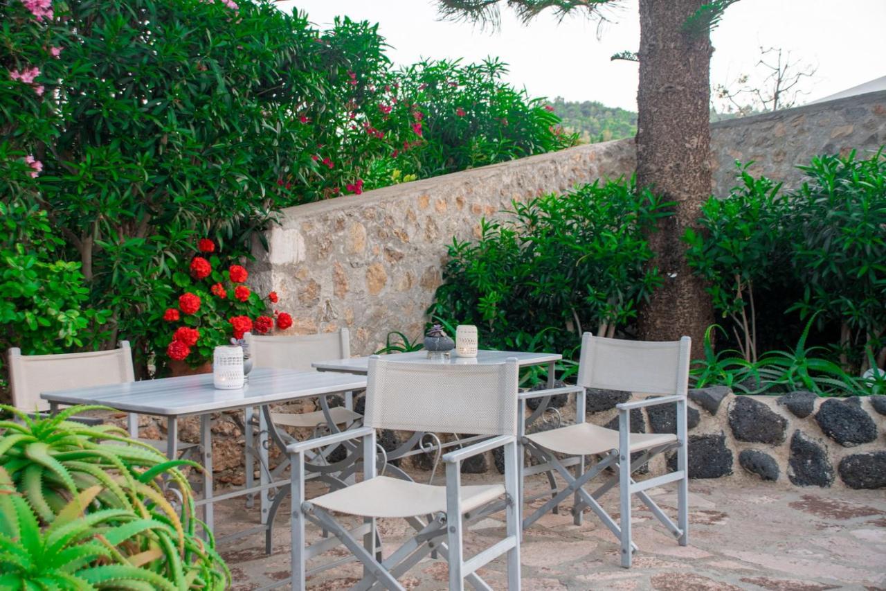 7 Islands Hotel Spetses Town Exterior photo