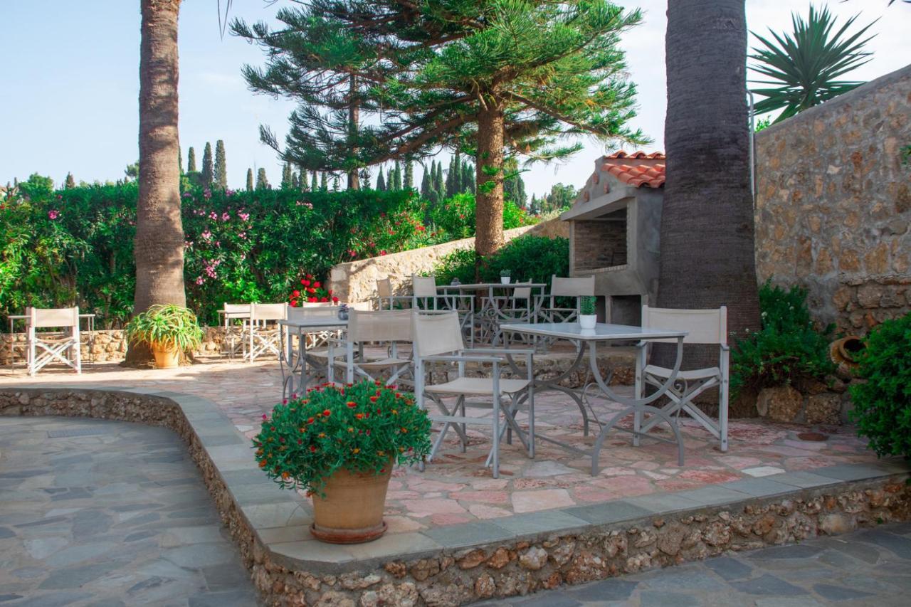 7 Islands Hotel Spetses Town Exterior photo