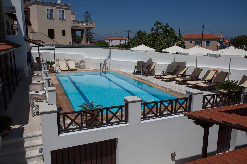 7 Islands Hotel Spetses Town Exterior photo